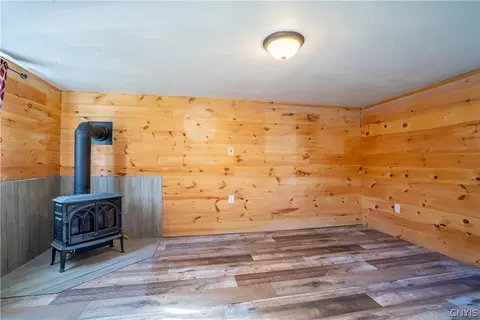 Living - 517 Oregon Rd, Mohawk, NY 13407 photo 2 of 3