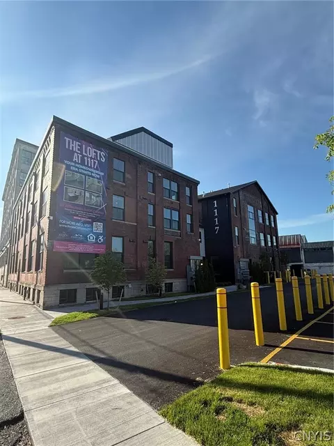 1117 W Fayette St #204, Syracuse, NY 13204