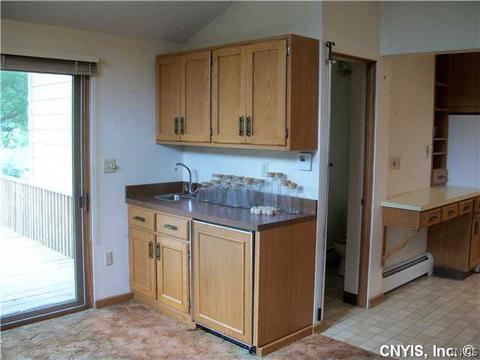 1 Northridge Rd, Syracuse, NY 13214 photo 12