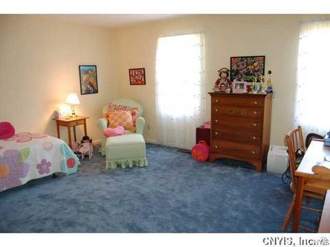 7105 Thorntree Hill Dr, Fayetteville, NY 13066 photo 14