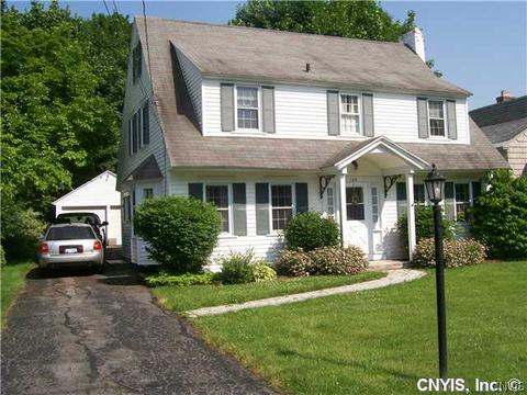 129 Dewittshire Rd, Syracuse, NY 13214 photo 1