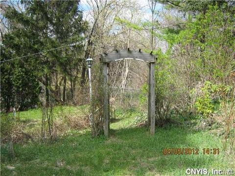 2036 Bellevue Ave, Syracuse, NY 13219 photo 24