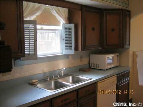 2036 Bellevue Ave, Syracuse, NY 13219 photo 10
