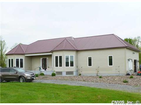 3569 Maider Rd, Clay, NY 13041 photo 1