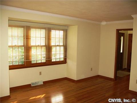8233 Chiffon Path, Liverpool, NY 13090 photo 8
