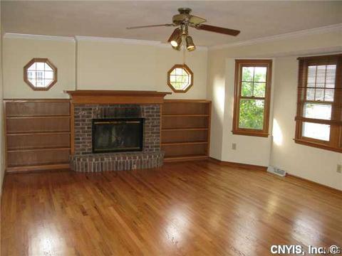 8233 Chiffon Path, Liverpool, NY 13090 photo 7