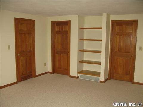 8233 Chiffon Path, Liverpool, NY 13090 photo 15