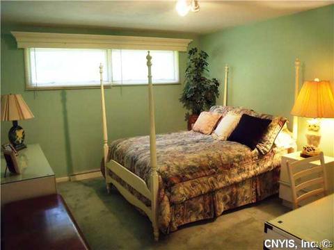 339 Stanton Dr, Syracuse, NY 13214 photo 13