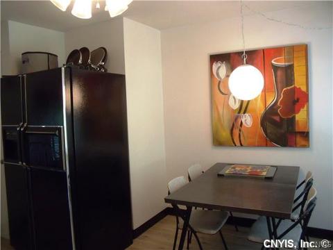 339 Stanton Dr, Syracuse, NY 13214 photo 9