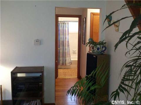 512 Buckingham Ave, Syracuse, NY 13210 photo 10