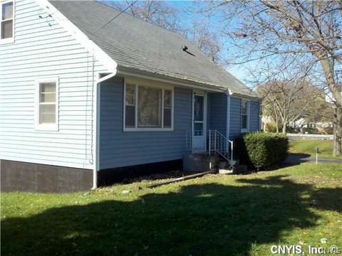 512 Buckingham Ave, Syracuse, NY 13210 photo 3