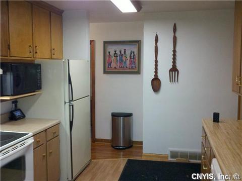 512 Buckingham Ave, Syracuse, NY 13210 photo 7