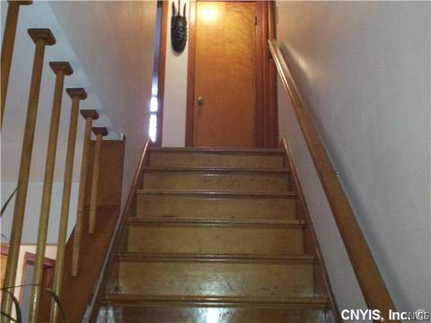 512 Buckingham Ave, Syracuse, NY 13210 photo 12