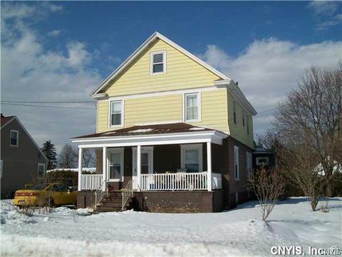 102 Bennett St, East Syracuse, NY 13057 photo 1
