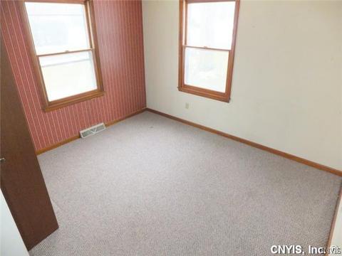 300 Dausman St, East Syracuse, NY 13057 photo 12