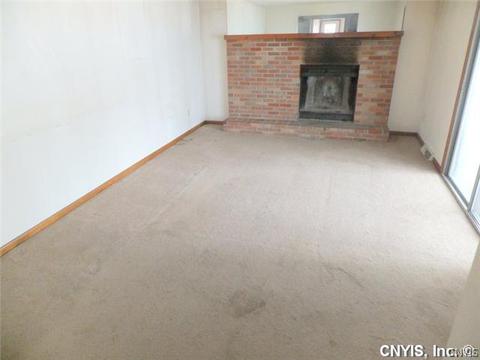 300 Dausman St, East Syracuse, NY 13057 photo 6