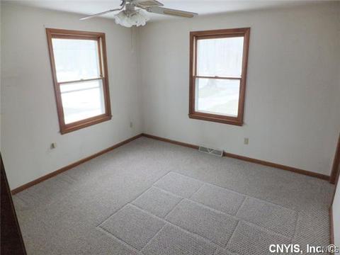 300 Dausman St, East Syracuse, NY 13057 photo 11