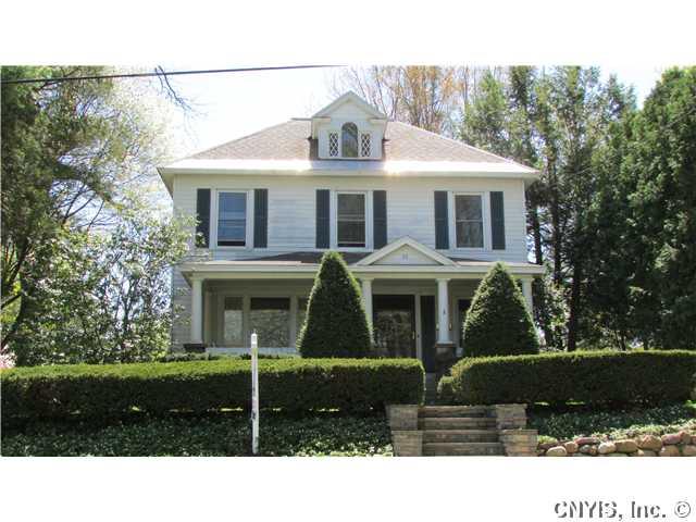 20 E Oneida St, Baldwinsville, NY 13027 photo 1