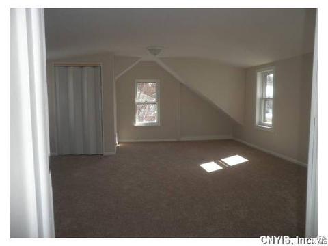 206 Cutler St, East Syracuse, NY 13057 photo 6