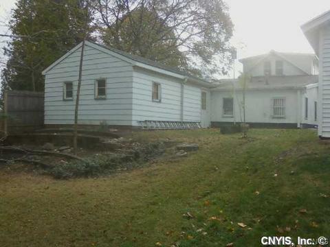 206 Cutler St, East Syracuse, NY 13057 photo 2