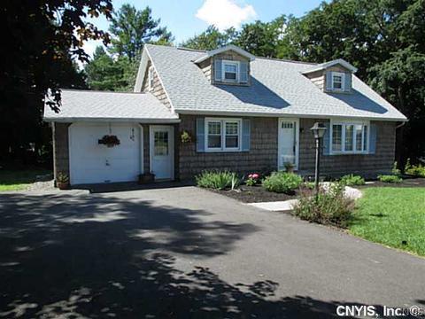 2528 E Maple Ter, Marcellus, NY 13108 photo 2