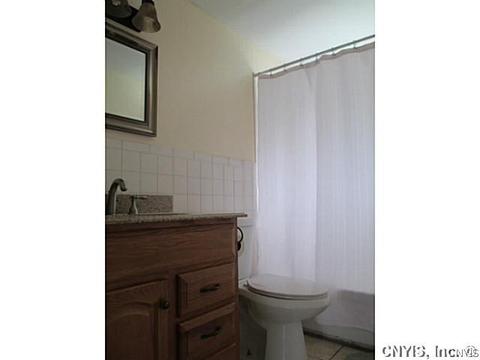 2528 E Maple Ter, Marcellus, NY 13108 photo 7