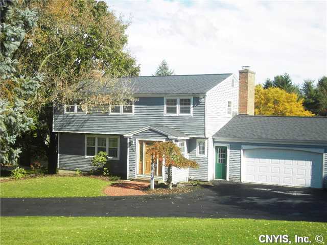 136 Stonecrest Dr, Manlius, NY 13104 photo 1