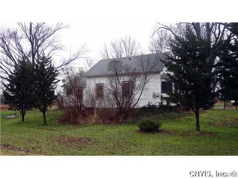 6599 Badgley Rd, East Syracuse, NY 13057 photo 2