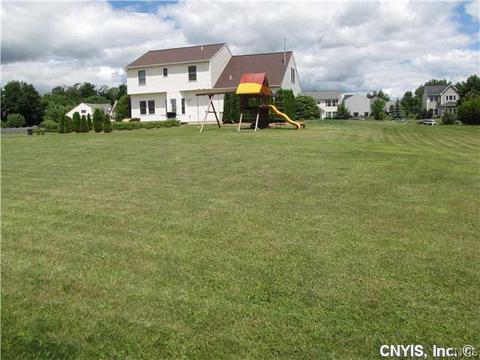 6646 Hazelnut Cir, East Syracuse, NY 13057 photo 20