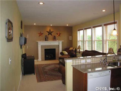 6646 Hazelnut Cir, East Syracuse, NY 13057 photo 11