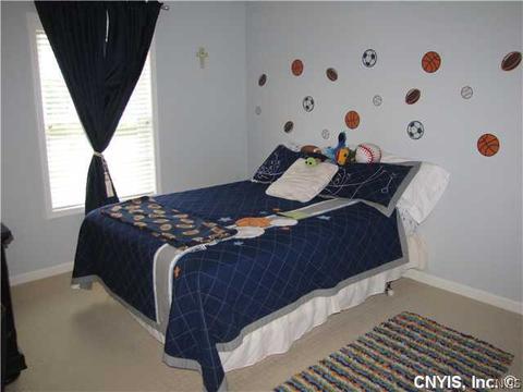6646 Hazelnut Cir, East Syracuse, NY 13057 photo 17