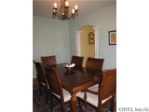 6646 Hazelnut Cir, East Syracuse, NY 13057 photo 12