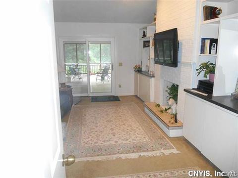 5305 Poster Ln, Fayetteville, NY 13066 photo 4