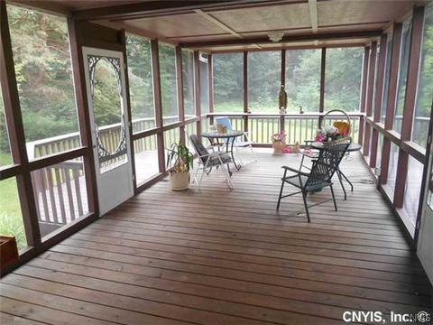 5305 Poster Ln, Fayetteville, NY 13066 photo 3