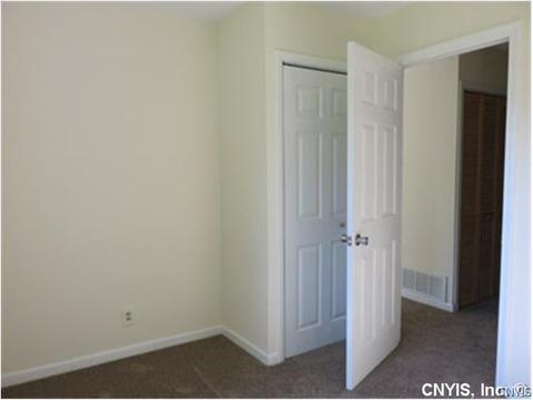 217 Maple Dr, Oneida, NY 13421 photo 7