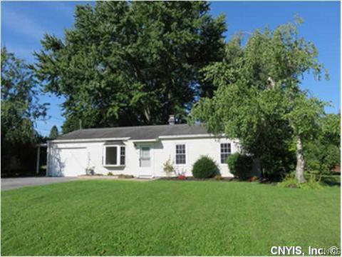 217 Maple Dr, Oneida, NY 13421 photo 1