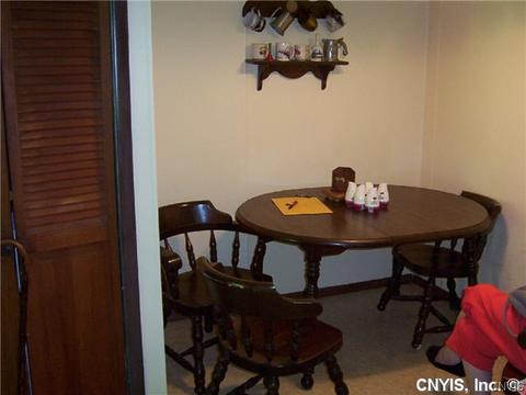303 Butternut Dr, Syracuse, NY 13214 photo 6