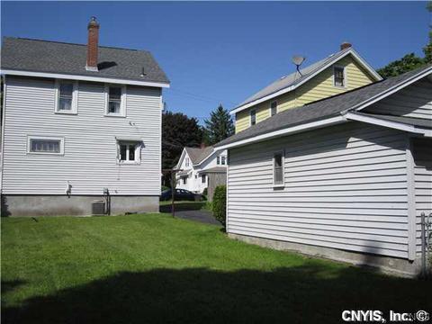 339 Willumae Dr, Syracuse, NY 13208 photo 10