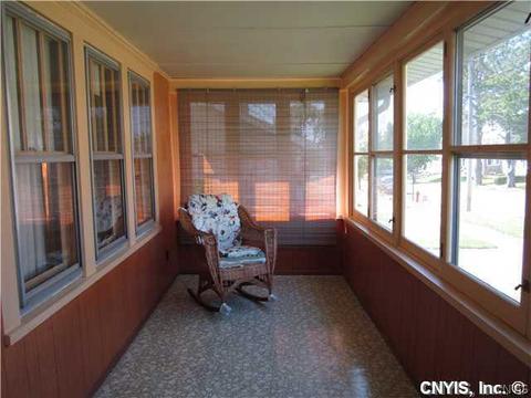 339 Willumae Dr, Syracuse, NY 13208 photo 8