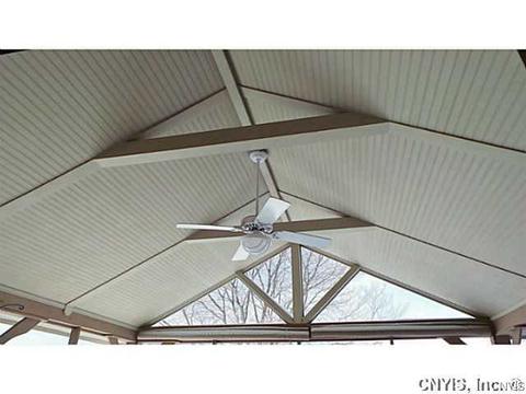 8191 Constable Dr, Liverpool, NY 13090 photo 21