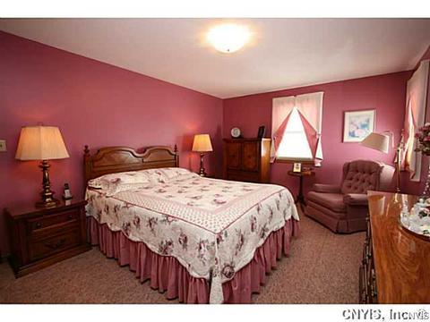 8191 Constable Dr, Liverpool, NY 13090 photo 19