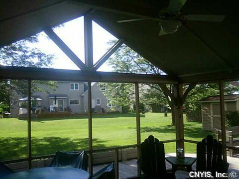 8191 Constable Dr, Liverpool, NY 13090 photo 22