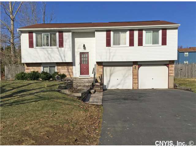 13 Echodale Ave, Baldwinsville, NY 13027 photo 1