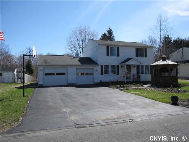 6 Braeside Rd, Baldwinsville, NY 13027 photo 1