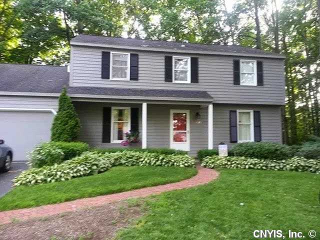 8677 Letchworth Ln, Baldwinsville, NY 13027 photo 1