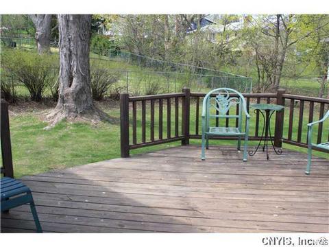 200 Oakmont Dr, Syracuse, NY 13214 photo 16