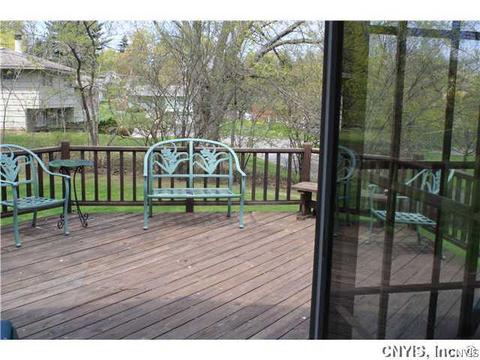 200 Oakmont Dr, Syracuse, NY 13214 photo 14