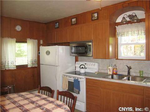 114 Brampton Rd, Syracuse, NY 13205 photo 9
