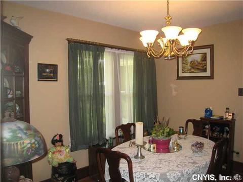 114 Brampton Rd, Syracuse, NY 13205 photo 7