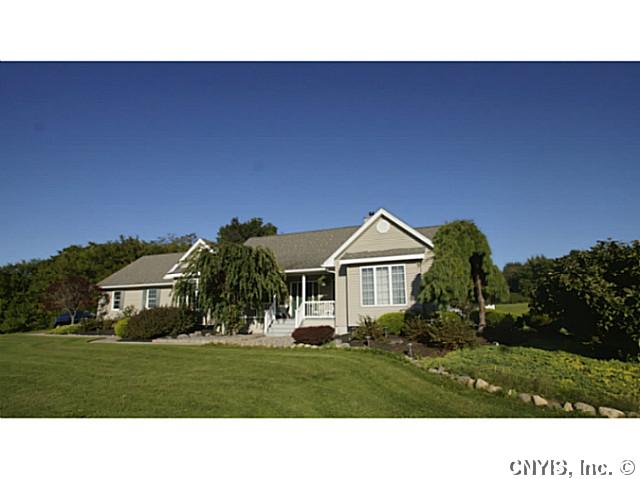8682 Ball Rd, Weedsport, NY 13166 photo 1